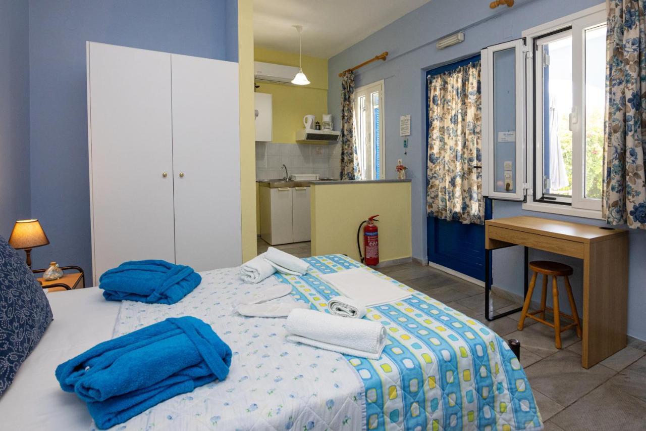 Irini Studios In Tinos Agios Ioannis  Exteriör bild